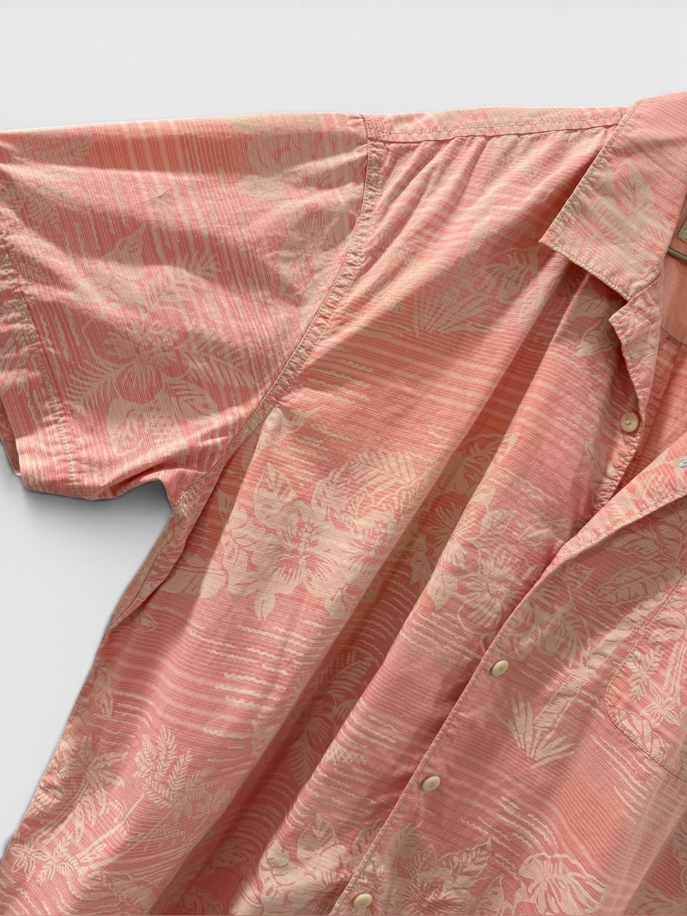 5 for $25!! Tommy Bahama Pink/Salmon Palm Print, Tropical Camp Shirt XL - Picture 10 of 14